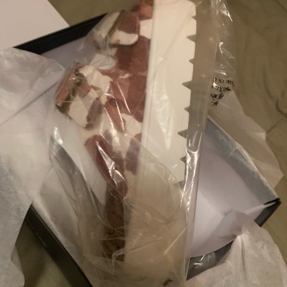 **SOLD** - Picture 2 of 7